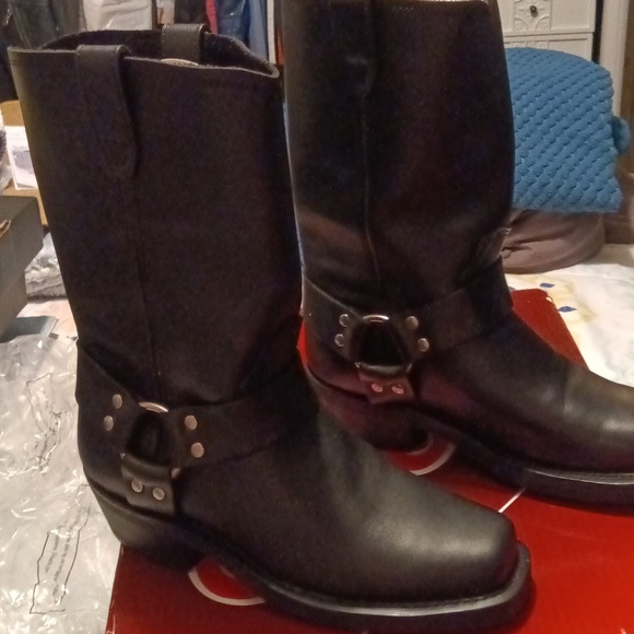 Boots - Picture 2 of 8